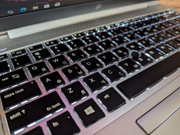 Ультрабук HP EliteBook 840 G6 / 14" (1920x1080) IPS / Intel Core i5-8265U (4 (8) ядра по 1.6 - 3.9 GHz) / 16 GB DDR4 / 512 GB SSD / Intel UHD Graphics 620 / TouchID / HDMI / Windows 10 - Зображення 6