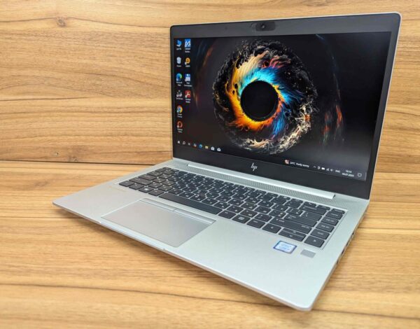 Ультрабук HP EliteBook 840 G6 / 14" (1920x1080) IPS / Intel Core i5-8265U (4 (8) ядра по 1.6 - 3.9 GHz) / 16 GB DDR4 / 512 GB SSD / Intel UHD Graphics 620 / TouchID / WebCam / Windows 10 - Зображення 5
