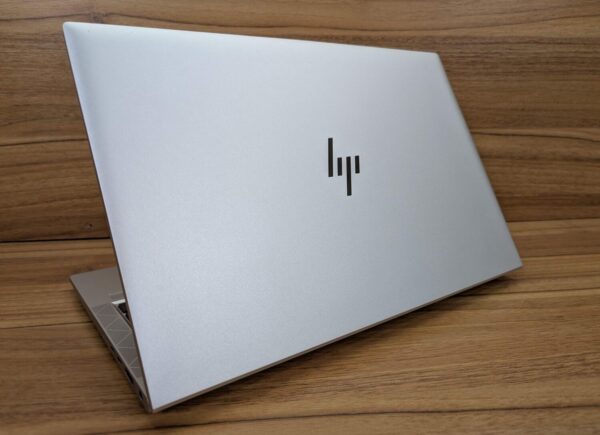 Ультрабук HP EliteBook 840 G7 / 14" (1920x1080) IPS / Intel Core i7-10610U (4 (8) ядра по 1.8 - 4.9 GHz) / 8 GB DDR4 / 512 GB SSD / Intel UHD Graphics / TouchID / WebCam / Windows 10 - Зображення 7