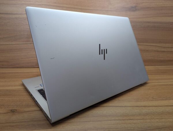 Ультрабук HP EliteBook 850 G6 / 15.6" (1920x1080) IPS / Intel Core i5-8365U (4 (8) ядра по 1.6 - 4.1 GHz) / 16 GB DDR4 / 512 GB SSD / Intel UHD Graphics / WebCam / HDMI / Windows 10 - Зображення 7