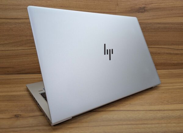 Ультрабук HP EliteBook 850 G6 / 15.6" (1920x1080) IPS / Intel Core i7-8565U (4 (8) ядра по 1.8 - 4.6 GHz) / 16 GB DDR4 / 512 GB SSD / Intel UHD Graphics / WebCam / TouchID / Windows 10 - Зображення 7