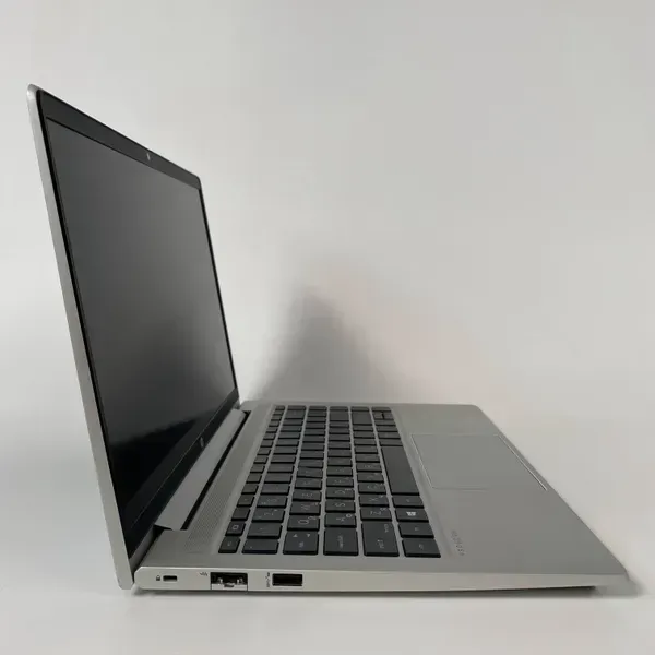 Ультрабук HP ProBook 445 G8 / 14" (1920x1080) IPS / AMD Ryzen 7 5800U (8 (16) ядер по 1.9 - 4.4 GHz) / 16 GB DDR4 / 256 GB SSD / AMD Radeon Vega 8 Graphics / WebCam / Fingerprint - Зображення 4