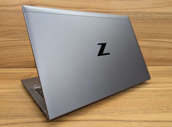 Мобільна робоча станція HP zBook Firefly 14 G8 / 14" (1920x1080) IPS / Intel Core i7-1165G7 (4 (8) ядра по 2.8 - 4.7 GHz) / 16 GB DDR4 / 512 GB SSD / nVidia T500, 4 GB GDDR6, 64-bit / WebCam / Fingerprint / Windows 11 - Зображення 6
