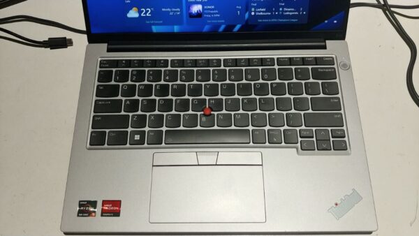 Ультрабук Lenovo Б-клас ThinkPad E14 5 Gen Aluminium / 14" (1920х1200) IPS / AMD Ryzen 5 7530U (6 (12) ядер по 2.0 - 4.5 GHz) / 16 GB DDR4 / 512 GB SSD / AMD Radeon RX Vega 7 / WebCam - Зображення 9