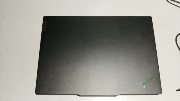 Ультрабук Lenovo ThinkPad E14 6 Gen / 14" (1920х1200) IPS / AMD Ryzen 7 7735U (8 (16) ядер по 2.7 - 4.75 GHz) / 16 GB DDR5 / 256 GB SSD / AMD Radeon 680M / WebCam / Windows 11 Pro - Зображення 8