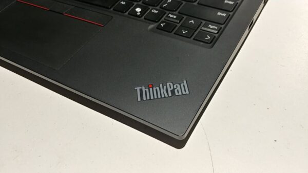 Ультрабук Lenovo ThinkPad E14 6 Gen / 14" (1920х1200) IPS / AMD Ryzen 7 7735U (8 (16) ядер по 2.7 - 4.75 GHz) / 16 GB DDR5 / 256 GB SSD / AMD Radeon 680M / WebCam / Windows 11 Pro - Зображення 14