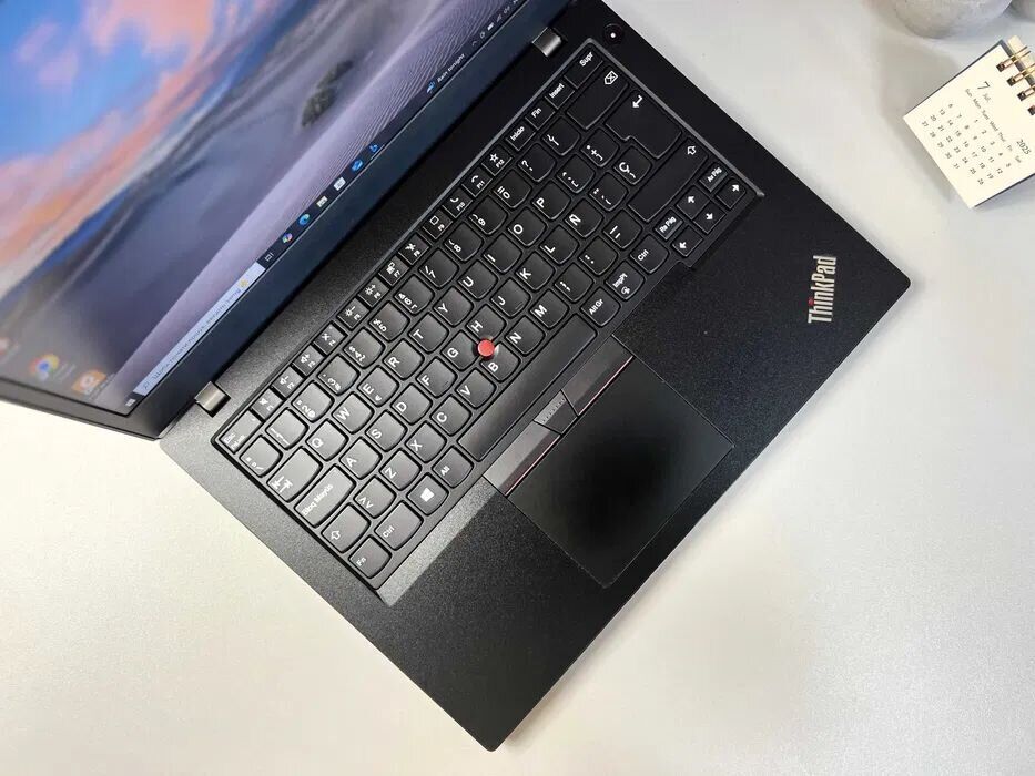 Ультрабук Lenovo ThinkPad L14 Gen 1 / 14" (1920x1080) IPS / AMD Ryzen 5 Pro 4650U (6 (12) ядер по 2.1 - 4.0 GHz) / 16 GB DDR4 / 256 GB SSD / AMD Radeon RX Vega 6 Graphics / WebCam / Win 10 Pro - Зображення 2