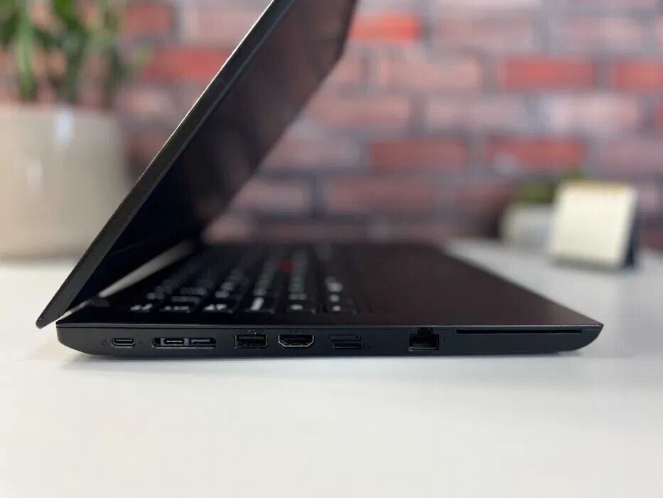 Ультрабук Lenovo ThinkPad L14 Gen 1 / 14" (1920x1080) IPS / AMD Ryzen 5 Pro 4650U (6 (12) ядер по 2.1 - 4.0 GHz) / 16 GB DDR4 / 256 GB SSD / AMD Radeon RX Vega 6 Graphics / WebCam / Win 10 Pro - Зображення 5