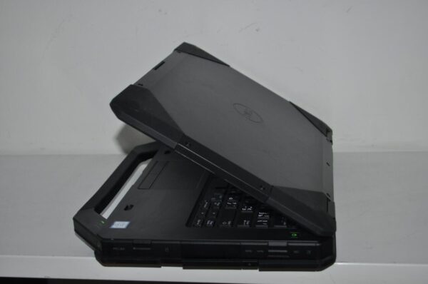 Захищений ноутбук Dell Latitude 5414 Rugged / 14" (1366x768) TN / Intel Core i3-6100U (2 (4) ядра по 2.3 GHz) / 8 GB DDR4 / 256 GB SSD / Intel HD Graphics 520 / WebCam / Windows 11 Pro - Зображення 8