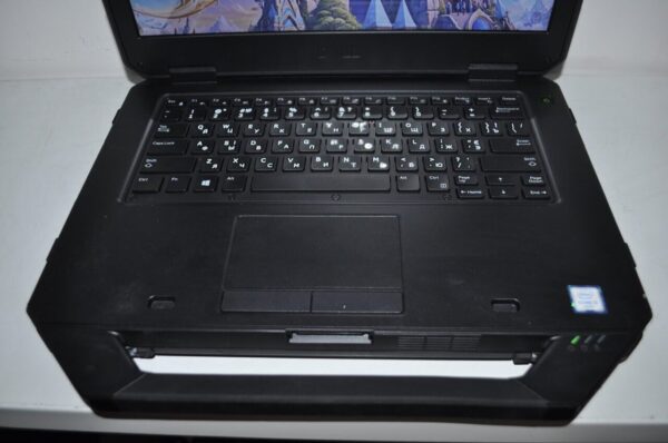 Захищений ноутбук Dell Latitude 5414 Rugged / 14" (1366x768) TN / Intel Core i3-6100U (2 (4) ядра по 2.3 GHz) / 8 GB DDR4 / 256 GB SSD / Intel HD Graphics 520 / WebCam / Windows 11 Pro - Зображення 5