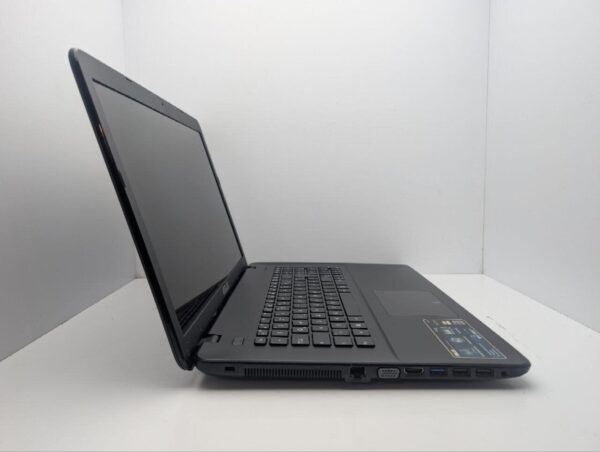 Ноутбук Asus F751S / 17.3” (1600x900) TN / Intel Celeron N3060 (2 ядра по 1.6 - 2.4 GHz) / 8 GB DDR3 / 120 GB SSD / Intel HD Graphics / WebCam / DVD-ROM - Зображення 4
