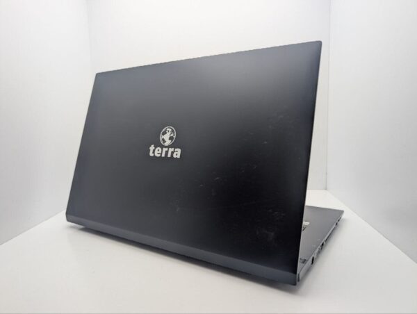 Ноутбук Terra Mobile 1715 / 17.3" (1600x900) TN / Intel Core i5-8250U (4 (8) ядра по 1.6 - 3.4 GHz) / 8 GB DDR4 / 240 GB SSD / Intel UHD Graphics 620 / WevCam / DVD-ROM - Зображення 8