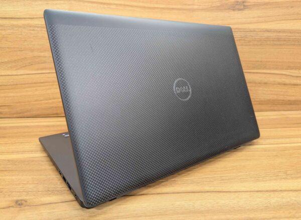 Ультрабук Dell Latitude 7530 / 15.6" (1920x1080) IPS / Intel Core i5-1245U (10 (12) ядер по 1.2 - 4.4 GHz) / 16 GB DDR4 / 512 GB SSD / Intel Iris Xe Graphics / WebCam / Windows 10 - Зображення 7
