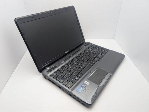 Ноутбук Toshiba Satellite P755 / 15.6" (1366x768) TN / Intel Core i7-2630QM (4 (8) ядро по 2.0 - 2.9 GHz) / 8 GB DDR3 / 500 GB HDD / nVidia GeForce GT 540M, 2 GB GDDR3, 128-bit / WebCam / DVD-ROM - Зображення 6
