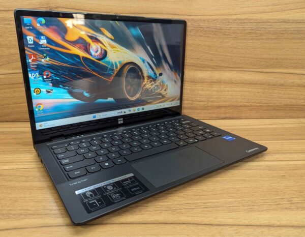 Ноутбук Gateway GWTC51427-BK / 14" (1920x1080) IPS / Intel Core i5-1235U (10 (12) ядер по 3.3 - 4.4 GHz) / 8 GB DDR4 / 240 GB SSD / Intel Iris Xe Graphics / WebCam / TouchID / Windows 11 - Зображення 4