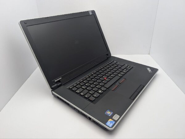 Ноутбук Lenovo ThinkPad Edge 15 / 15.6" (1366x768) TN / Intel Core i3-370M (2 (4) ядра по 2.4 GHz) / 6 GB DDR3 / 500 GB HDD / Intel HD Graphics / WebCam / DVD-ROM - Зображення 6