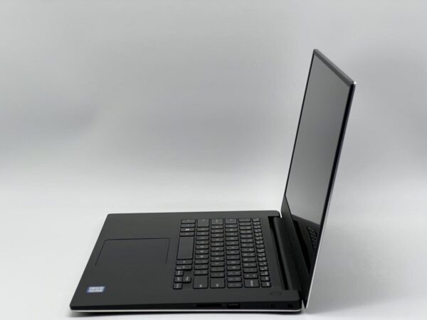 Мобільна робоча станція Dell Precision 5530 / 15.6" (1920x1080) IPS / Intel Core i7-8850H (6 (12) ядра по 2.6 - 4.3 GHz) / 16 GB DDR4 / 480 GB SSD / nVidia Quadro P2000, 4 GB GDDR5, 128-bit / WebCam - Зображення 4