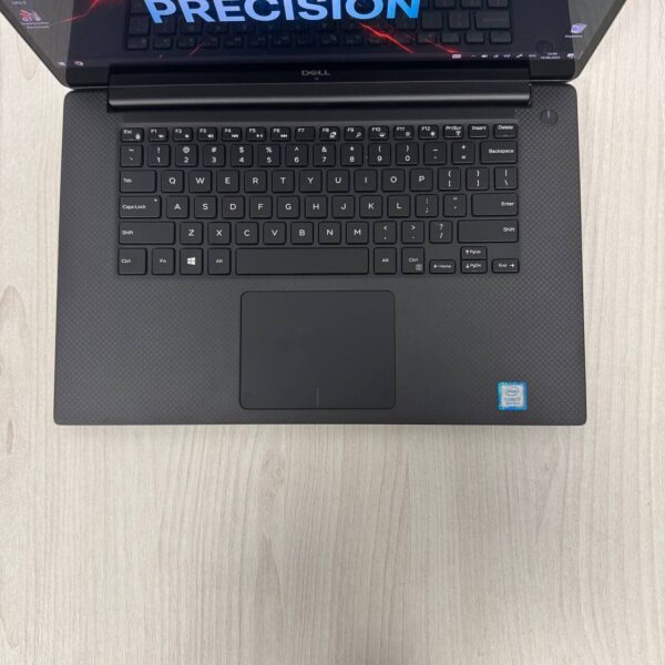 Мобільна робоча станція Б-клас Dell Precision 5530 / 15.6" (3840x2160) IPS Touch / Intel Core i7-8850H (6 (12) ядра по 2.6 - 4.3 GHz) / 16 GB DDR4 / 256 GB SSD NVMe / nVidia Quadro P1000, 4 GB GDDR5, 128-bit / WebCam - Зображення 7