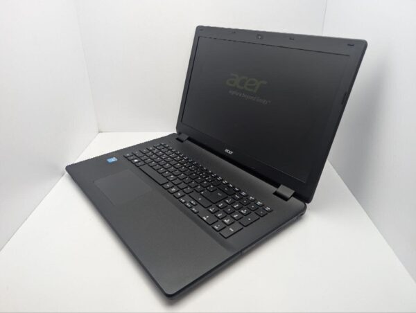 Ноутбук Acer Aspire ES1-711 / 17.3" (1600x900) TN / Intel Celeron N2940 (4 ядра по 1.83 - 2.25 GHz) / 8 GB DDR3 / 120 GB SSD / Intel HD Graphics / WebCam / DVD-ROM - Зображення 7
