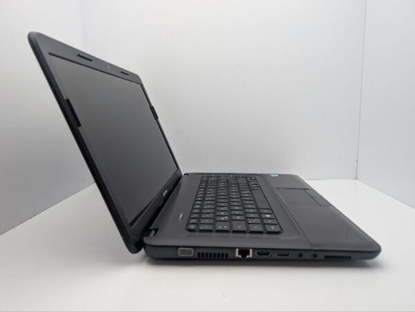 Ноутбук HP Compaq CQ58 / 15.6" (1366x768) TN / Intel Core i3-2328M (2 (4) ядра по 2.2 GHz) / 6 GB DDR3 / 320 GB HDD / Intel HD Graphics 3000 / WebCam / DVD-ROM - Зображення 4