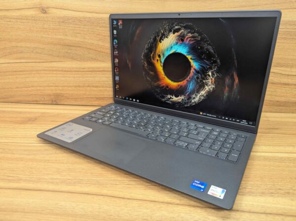Ноутбук Dell Inspiron 15 3530 / 15.6" (1920x1080) IPS Touch / Intel Core i7-1355U (10 (12) ядер по 3.7 - 5.0 GHz) / 16 GB DDR4 / 480 GB SSD / Intel Iris Xe Graphics / WebCam / Windows 10 - Зображення 5