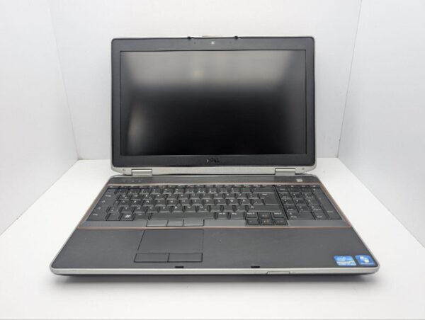 Ноутбук Dell Latitude E6520 / 15.6" (1920x1080) TN / Intel Core i7-2620M (2 (4) ядра по 2.7 - 3.4 GHz) / 8 GB DDR3 / 1000 GB HDD / Intel HD Graphics 3000 / WebCam / DVD-ROM - Зображення 3