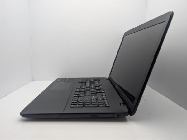 Ноутбук Asus F751S / 17.3” (1600x900) TN / Intel Celeron N3060 (2 ядра по 1.6 - 2.4 GHz) / 8 GB DDR3 / 120 GB SSD / Intel HD Graphics / WebCam / DVD-ROM - Зображення 5