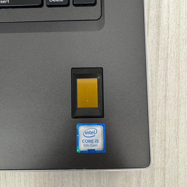 Мобільна робоча станція Dell Precision 7740 / 17.3" (1920x1080) IPS / Intel Core i5-9400H (4 (8) ядра по 2.5 - 4.3 GHz) / 32 GB DDR4 / 512 GB SSD NVMe / nVidia Quadro RTX 3000, 6 GB GDDR6, 192-bit - Зображення 8