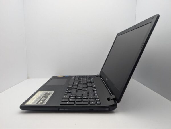 Ноутбук Acer Aspire MM1-571 / 15.6" (1366x768) TN / Intel Core i3-5005U (2 (4) ядра по 2.0 GHz) / 8 GB DDR3 / 240 GB SSD / Intel HD Graphics 5500 / WebCam / DVD-ROM - Зображення 5