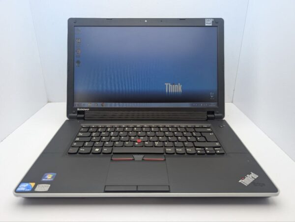 Ноутбук Lenovo ThinkPad Edge 15 / 15.6" (1366x768) TN / Intel Core i3-370M (2 (4) ядра по 2.4 GHz) / 6 GB DDR3 / 500 GB HDD / Intel HD Graphics / WebCam / DVD-ROM - Зображення 2