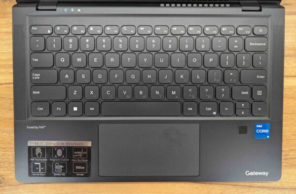 Ноутбук Gateway GWTC51427-BK / 14" (1920x1080) IPS / Intel Core i5-1235U (10 (12) ядер по 3.3 - 4.4 GHz) / 8 GB DDR4 / 240 GB SSD / Intel Iris Xe Graphics / WebCam / TouchID / Windows 11 - Зображення 3