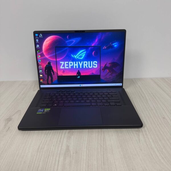 Ігровий ноутбук Б-клас Asus ROG Zephyrus M16 GU604VI / 16" (2560x1600) IPS / Intel Core i9-13900H (14 (20) ядер по 2.6 - 5.4 GHz) / 16 GB DDR5 / 1000 GB SSD NVMe / nVidia GeForce RTX 4070, 8 GB GDDR6, 128-bit / WebCam - Зображення 2