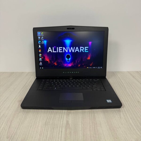 Ігровий ноутбук Б-клас Dell Alienware 15 R3 / 15.6" (1920x1080) IPS / Intel Core i5-6300HQ (4 ядра по 2.3 - 3.2 GHz) / 16 GB DDR4 / 256 GB SSD NVMe / nVidia GeForce GTX 1060, 6 GB GDDR5, 192-bit / WebCam - Зображення 2