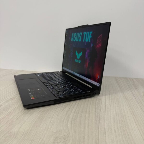 Ігровий ноутбук Б-клас Asus TUF Gaming Advantage A16 FA617NS / 16" (1920x1200) IPS / AMD Ryzen 7 7735HS (8 (16) ядер по 3.2 - 4.75 GHz) / 16 GB DDR5 / 512 GB SSD NVMe / AMD Radeon RX 7600S, 8 GB GDDR6, 128-bit / WebCam - Зображення 5