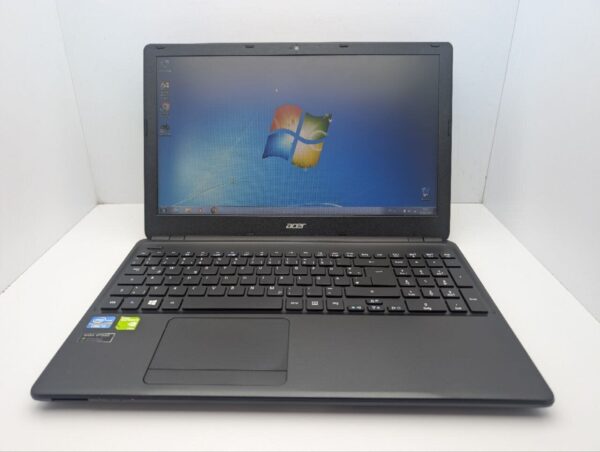 Ноутбук Acer Aspire E1-570G / 15.6" (1366x768) TN / Intel Core i3-3217U (2 (4) ядра по 1.8 GHz) / 8 GB DDR3 / 1000 GB HDD / nVidia GeForce GT 740M, 2 GB GDDR3, 64-bit / WebCam / DVD-ROM - Зображення 2