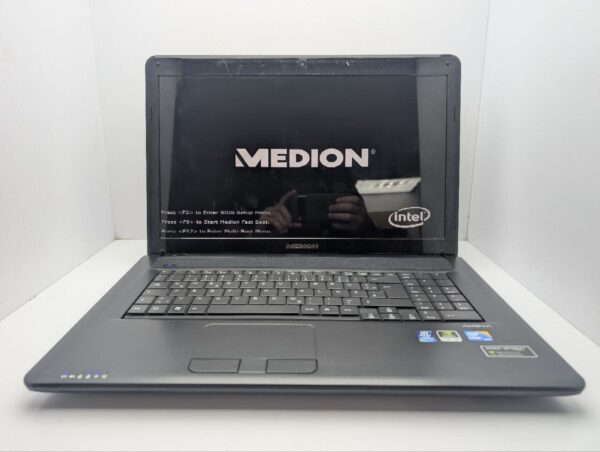 Ноутбук Medion Akoya P7618 / 17.3" (1600x900) TN / Intel Core i5-480M (2 (4) ядра по 2.66 - 2.93 GHz) / 6 GB DDR3 / 1000 GB HDD / nVidia GeForce GT 540M, 1 GB GDDR3, 128-bit / WebCam / DVD-ROM - Зображення 3