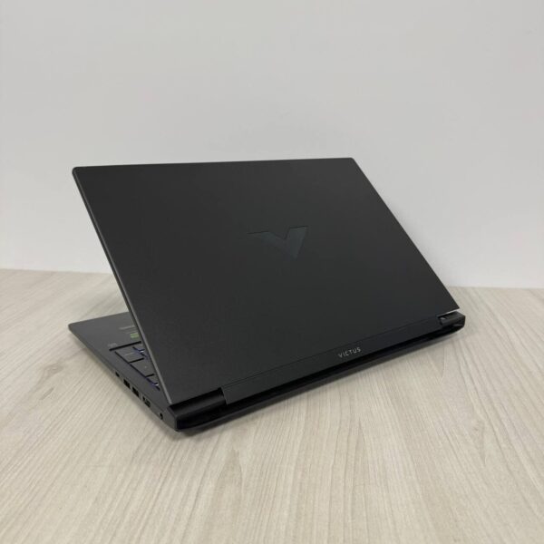 Ігровий ноутбук HP Victus 16-s0076nr / 16.1" (1920x1080) IPS / AMD Ryzen 5 7640HS (6 (12) ядра по 4.3 - 5.0 GHz) / 16 GB DDR5 / 512 GB SSD / nVidia GeForce RTX 4060, 8 GB GDDR6, 128-bit / WebCam - Зображення 6