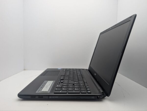 Ноутбук Acer Aspire ES1-571 / 15.6" (1366x768) TN / Intel Core i3-3217U (2 (4) ядра по 1.8 GHz) / 6 GB DDR3 / 120 GB SSD / Intel HD Graphics 4000 / WebCam / DVD-ROM - Зображення 5