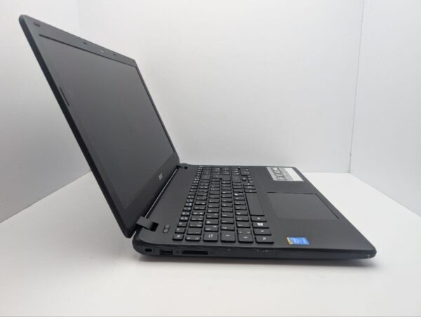 Ноутбук Acer Aspire ES1-571 / 15.6" (1366x768) TN / Intel Core i3-5005U (2 (4) ядра по 2.0 GHz) / 8 GB DDR3 / 1000 GB HDD / Intel HD Graphics 5500 / WebCam / DVD-ROM - Зображення 4