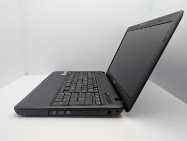 Ноутбук Toshiba Satellite Pro C660 / 15.6" (1366x768) TN / Intel Core i3-380M (2 (4) ядра по 2.53 GHz) / 6 GB DDR3 / 320 GB HDD / Intel HD Graphics 1000 / WebCam / DVD-ROM - Зображення 5