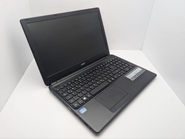 Ноутбук Acer Aspire E1-570 / 15.6" (1366x768) TN / Intel Core i3-3217U (2 (4) ядра по 1.8 GHz) / 8 GB DDR3 / 500 GB HDD / Intel HD Graphics 4000 / WebCam / DVD-ROM - Зображення 6