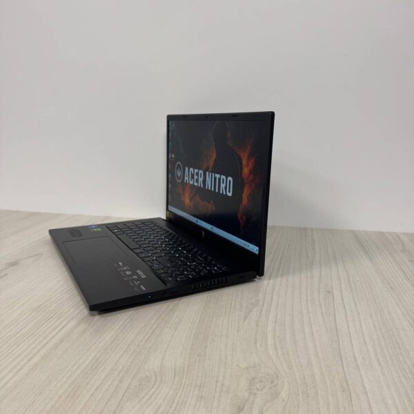 Ігровий ноутбук Acer Nitro V15 ANV15-51 / 15.6" (1920x1080) IPS / Intel Core i7-13620H (10 (16) ядер по 2.4 - 4.9 GHz) / 16 GB DDR5 / 512 GB SSD NVMe / nVidia GeForce RTX 4060, 8 GB GDDR6, 128-bit / WebCam - Зображення 5