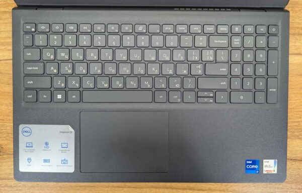 Ноутбук Dell Inspiron 15 3530 / 15.6" (1920x1080) IPS Touch / Intel Core i7-1355U (10 (12) ядер по 3.7 - 5.0 GHz) / 16 GB DDR4 / 480 GB SSD / Intel Iris Xe Graphics / WebCam / Windows 10 - Зображення 3
