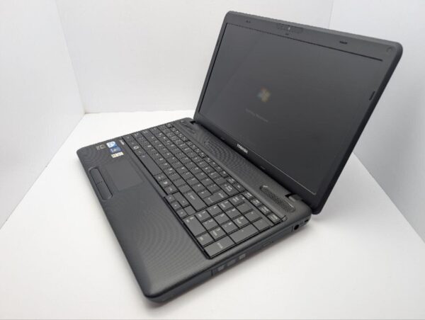 Ноутбук Toshiba Satellite Pro C660 / 15.6" (1366x768) TN / Intel Core i3-380M (2 (4) ядра по 2.53 GHz) / 6 GB DDR3 / 320 GB HDD / Intel HD Graphics 1000 / WebCam / DVD-ROM - Зображення 7