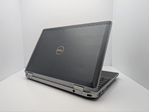 Ноутбук Dell Latitude E6520 / 15.6" (1920x1080) TN / Intel Core i7-2620M (2 (4) ядра по 2.7 - 3.4 GHz) / 8 GB DDR3 / 1000 GB HDD / Intel HD Graphics 3000 / WebCam / DVD-ROM - Зображення 8