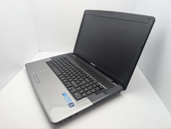 Ноутбук Medion Akoya E7220 / 17.3" (1600x900) TN / Intel Core i3-2310M (2 (4) ядра по 2.4 GHz) / 6 GB DDR3 / 1000 GB HDD / Intel HD Graphics 3000 / WebCam / DVD-ROM - Зображення 7