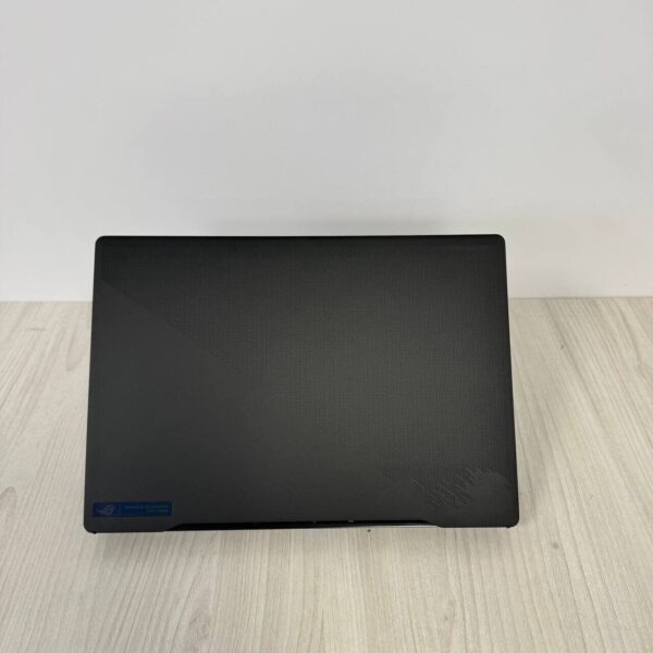 Ігровий ноутбук Asus ROG Zephyrus M16 GU604VY / 16" (2560x1600) IPS / Intel Core i9-13900H (14 (20) ядер по 2.6 - 5.4 GHz) / 32 GB DDR5 / 2000 GB SSD NVMe / nVidia GeForce RTX 4090, 16 GB GDDR6, 256-bit / WebCam - Зображення 3