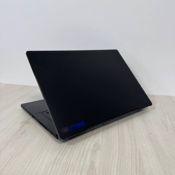 Ігровий ноутбук Asus ROG Zephyrus M16 GU604VY / 16" (2560x1600) IPS / Intel Core i9-13900H (14 (20) ядер по 2.6 - 5.4 GHz) / 32 GB DDR5 / 2000 GB SSD NVMe / nVidia GeForce RTX 4090, 16 GB GDDR6, 256-bit / WebCam - Зображення 6