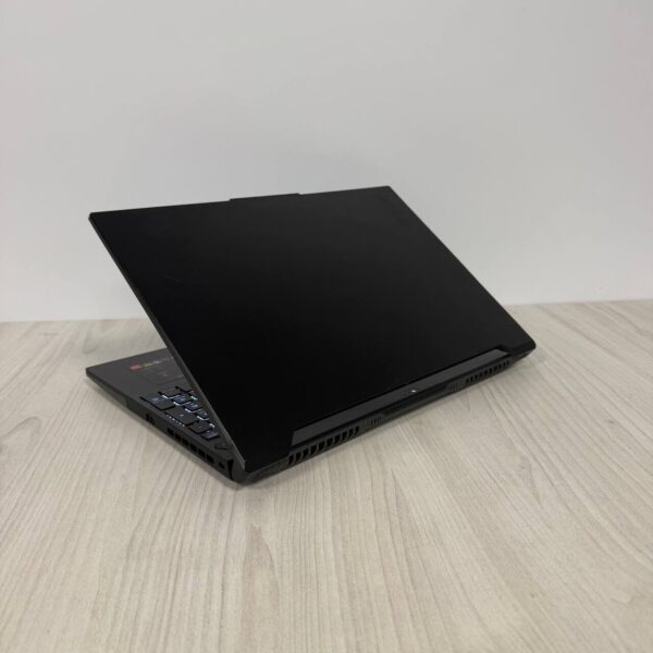 Ігровий ноутбук Б-клас Asus TUF Gaming Advantage A16 FA617NS / 16" (1920x1200) IPS / AMD Ryzen 7 7735HS (8 (16) ядер по 3.2 - 4.75 GHz) / 16 GB DDR5 / 512 GB SSD NVMe / AMD Radeon RX 7600S, 8 GB GDDR6, 128-bit / WebCam - Зображення 6