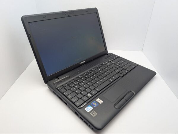 Ноутбук Toshiba Satellite Pro C660 / 15.6" (1366x768) TN / Intel Core i3-380M (2 (4) ядра по 2.53 GHz) / 6 GB DDR3 / 320 GB HDD / Intel HD Graphics 1000 / WebCam / DVD-ROM - Зображення 6